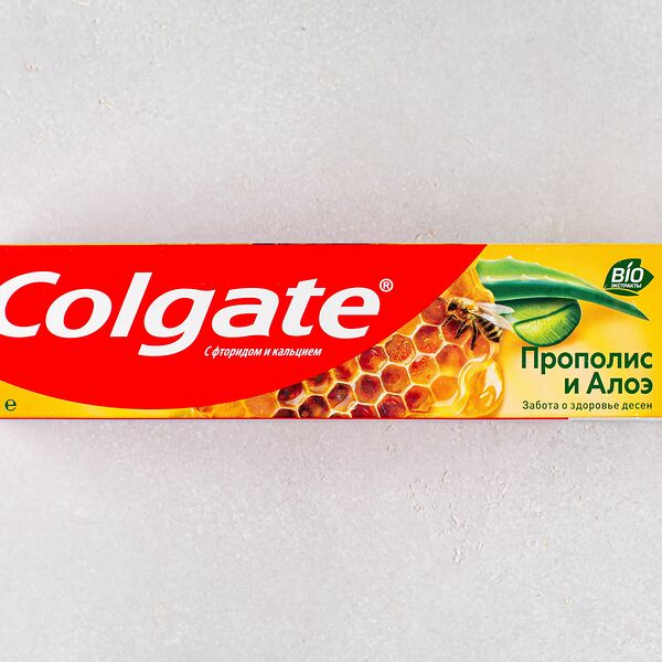 Зубная паста Colgate Прополис и Алоэ с фторидом и кальцием