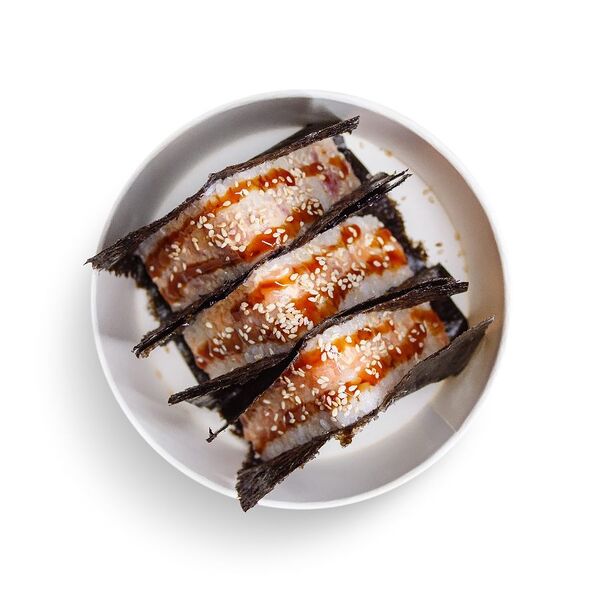 Онигири с форелью