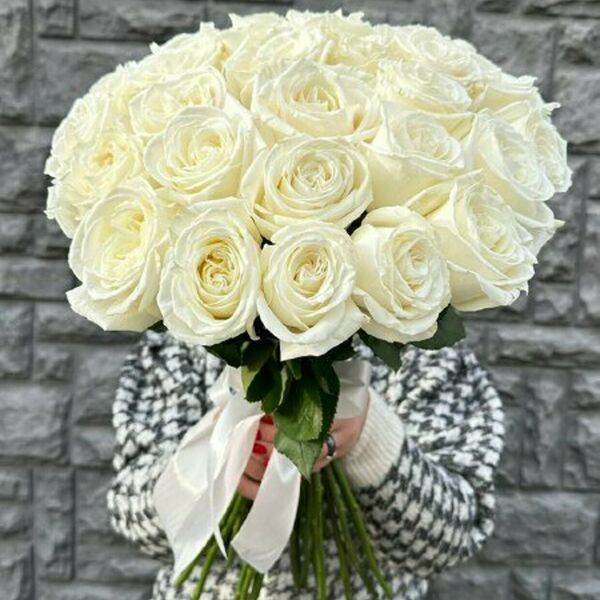 Ароматный букет из 31 белых роз