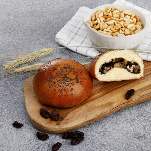 

Пирожок Лента Fresh Домашний с маком, изюмом и арахисом, 100 г