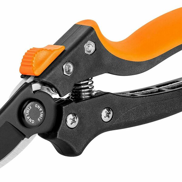 Секатор плоскостной FINLAND 1541