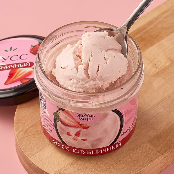 Мусс творожный с наполнителем из клубники