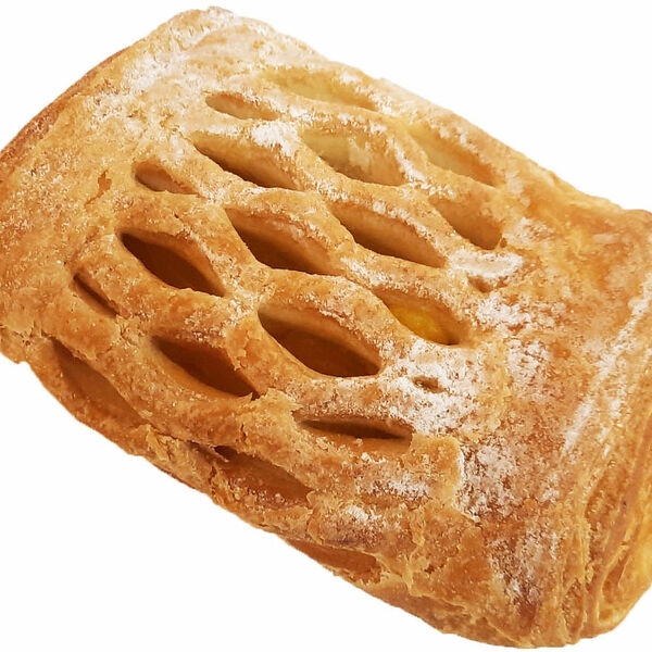 Слойка Импульс с клубничным джемом