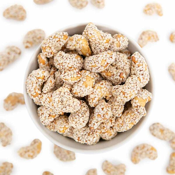 Кешью жареный с медом и кунжутом