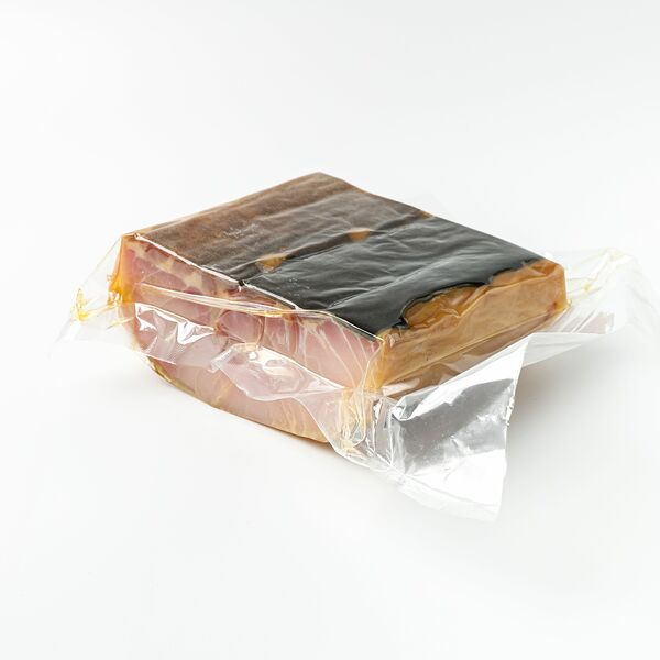 Белуга холодного копчения