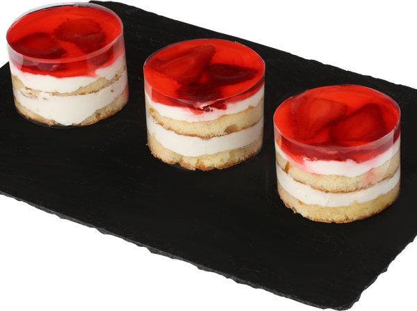 Пирожное Йогурт с клубникой