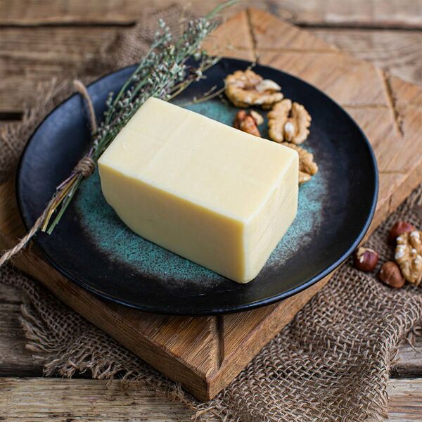 Сыр «Чеддер» швейцарский 48,4%