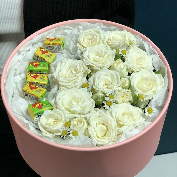 Композиция с кустовыми розами