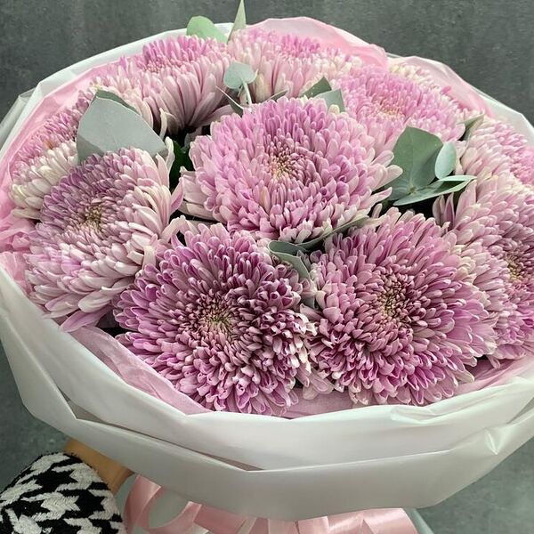 Стильный из хризантем