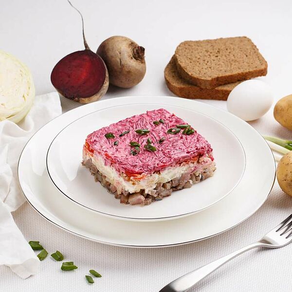 Салат Сельдь под шубой 250 г