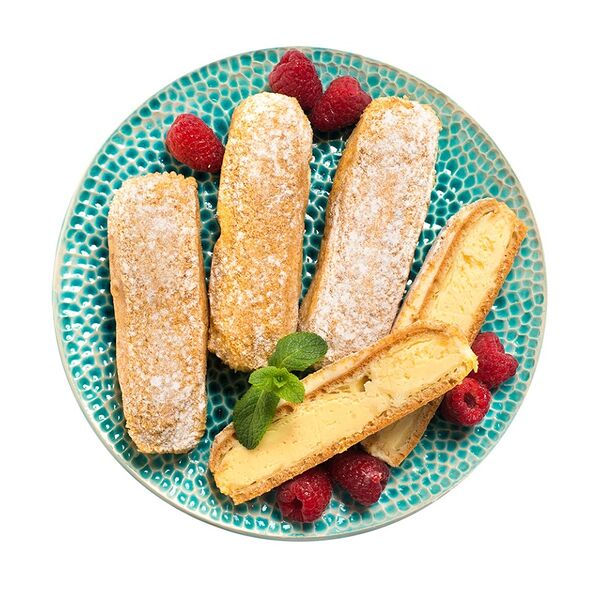 Пирожное Эклер с ванильной начинкой обсыпной «Азбука вкуса» 70г