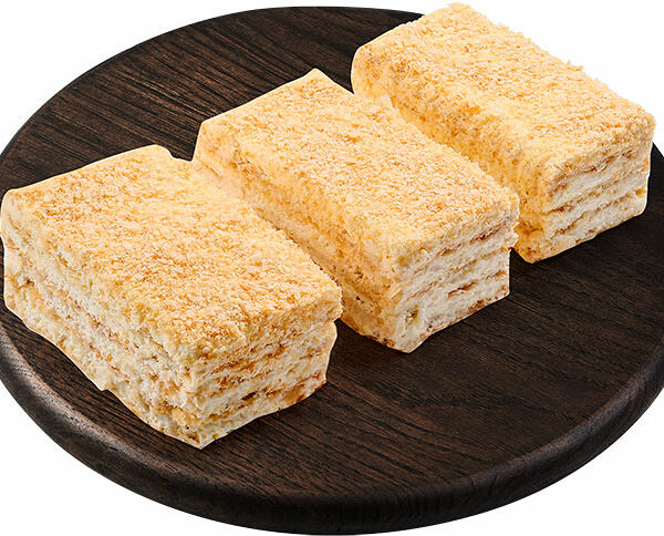 Торт Наполеон ванильный слоеный 