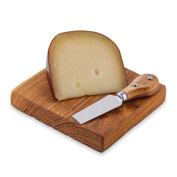 Cыр овечий полутвёрдый 60%, «М2»