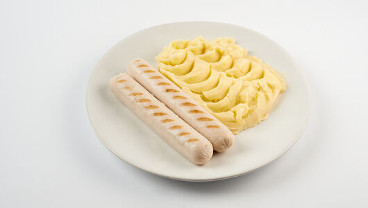 Картофельное пюре с куриными колбасками