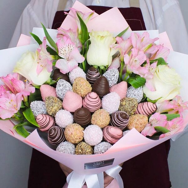 Букет с клубникой в шоколаде Вдохновение
