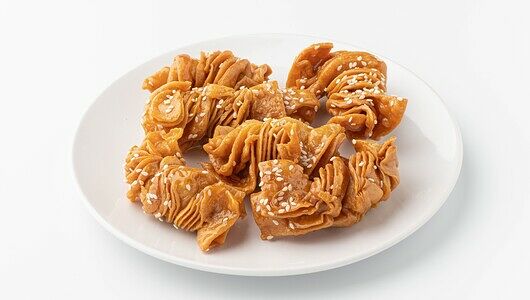 Хворост медовый с кунжутом