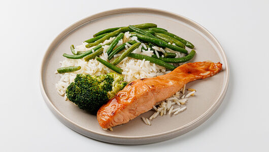 Семга на гриле в соусе терияки с рисом