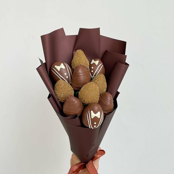 Букет из клубники в шоколаде Смокинг (10 ягод)