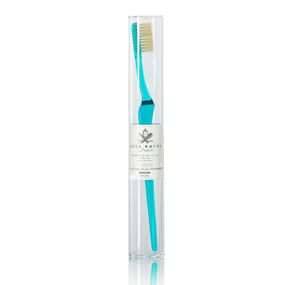

Зубная щетка Acca kappa с нейлоновой щетиной средней жесткости (цвет Turquoise)