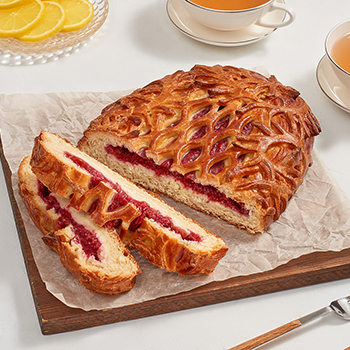 

Пирог Азбука Вкуса с малиной и творожным кремом ручной работы малый вес