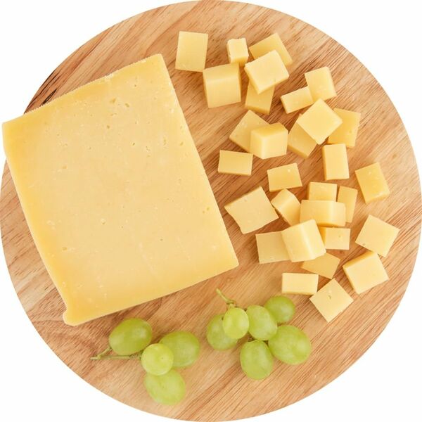 Сыр твердый Русский Пармезан 40%