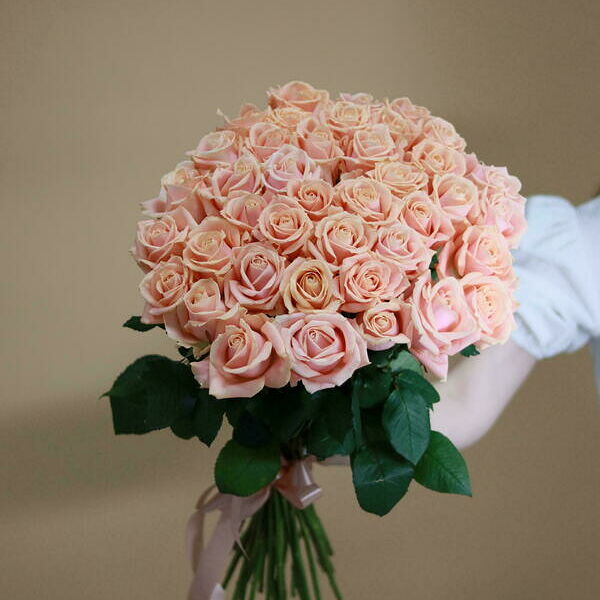 Букет цветов из 25 нежно-розовых роз Эквадор