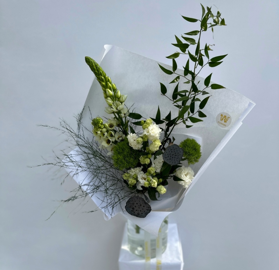 

Букет №10, Wflowers.store, Россия