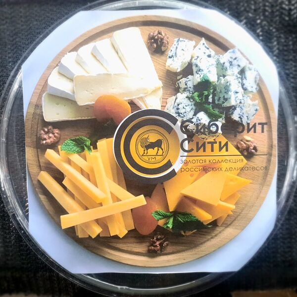 Сырная тарелка к игристому вину