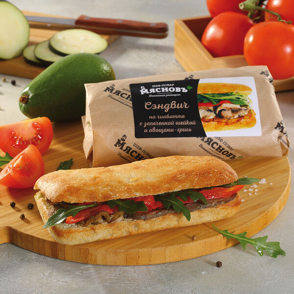 Сэндвич на чиабатте с запеченной шейкой и овощами-гриль МясновЪ Шеф-повар