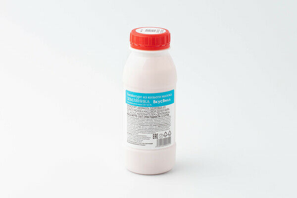 Биойогурт козий питьевой с земляникой 3-4,5%