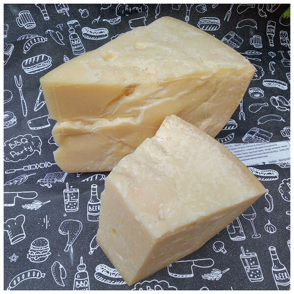 Пармезан премиум. Выдержка 12 месяцев