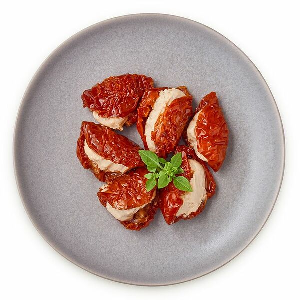 Томаты вяленые фаршированные сливочным сыром в масле Шеф Перекрёсток, 250г