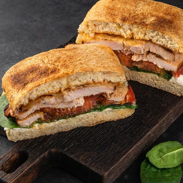 Сэндвич с копченой индейкой