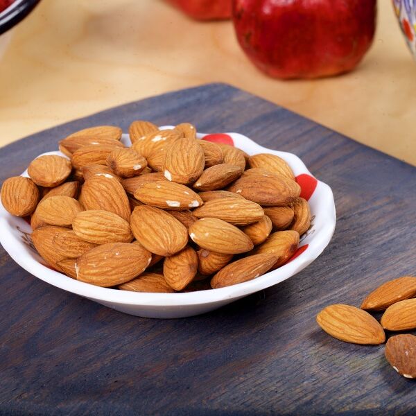 Миндаль нежареный