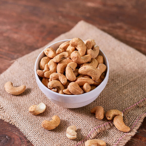 Кешью очищенный жареный