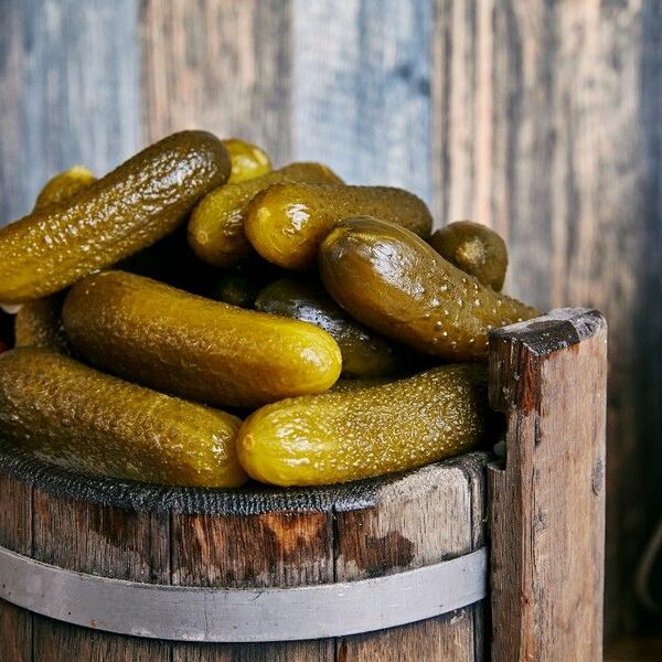 Соленые огурцы на развес