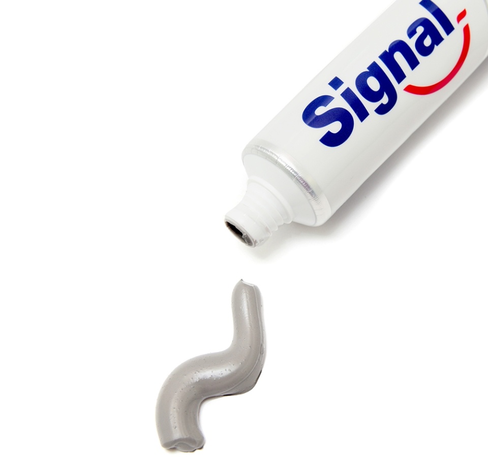 

Зубная паста Signal Systeme Blancheur-Carbon Actif отбеливающая на активированном угле, 75 мл