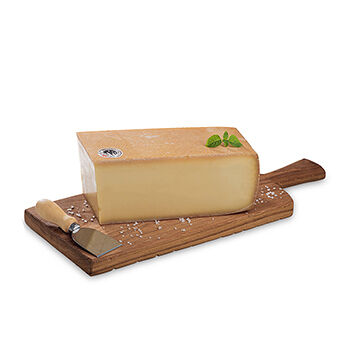 Сыр из коровьего молока Chef Saveu облегченный 20% Margot Fromages Россия, БЗМЖ