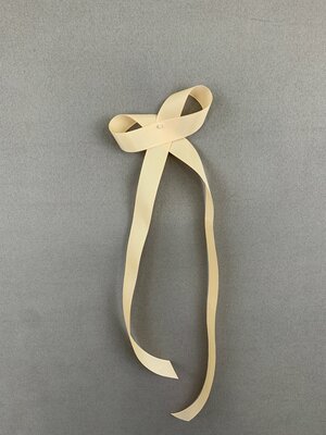 Лента бежевая репсовая