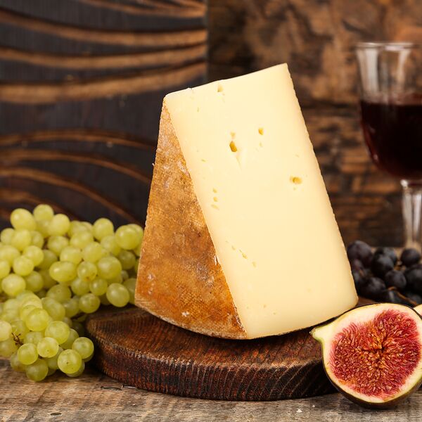 Твердый сыр Комте