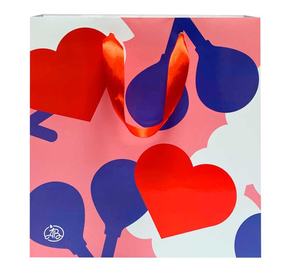 

Пакет подарочный Азбука вкуса Сердечки 30х30х14, Россия