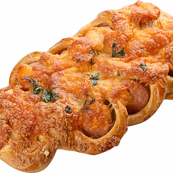 Пирожок Пикник печеный с сосиской 120 г