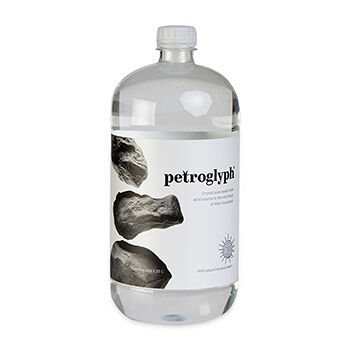 Вода минеральная Petroglyph негазированная 