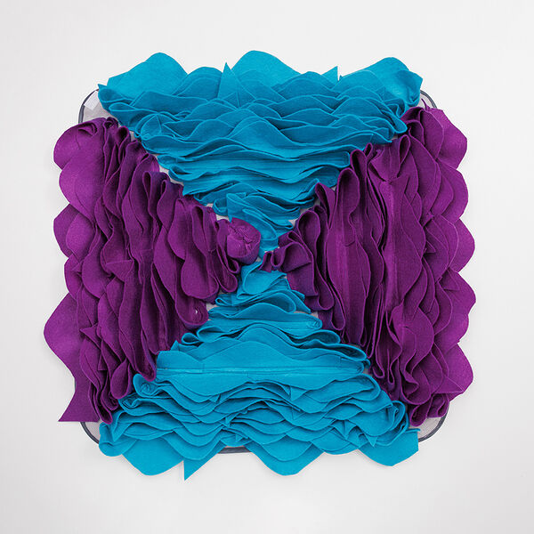 Игровой коврик для лакомств Волна, 47,5х47,5 см, фуксия-бирюза