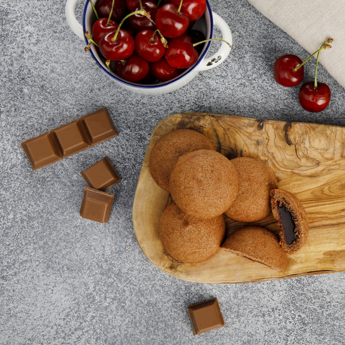 

Печенье Лента Fresh Домашнее шоколадное с вишней вес