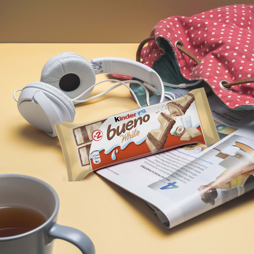 

Вафли Kinder Bueno White Белый шоколад с молочно-ореховой начинкой 39 г