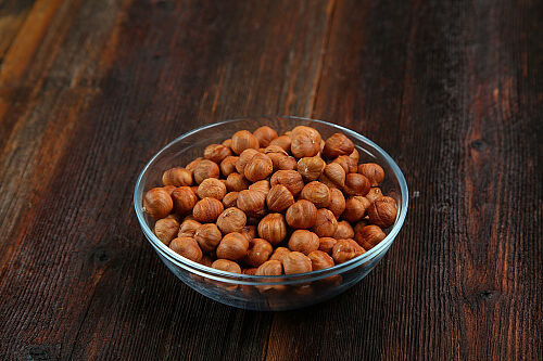 Фундук сырой