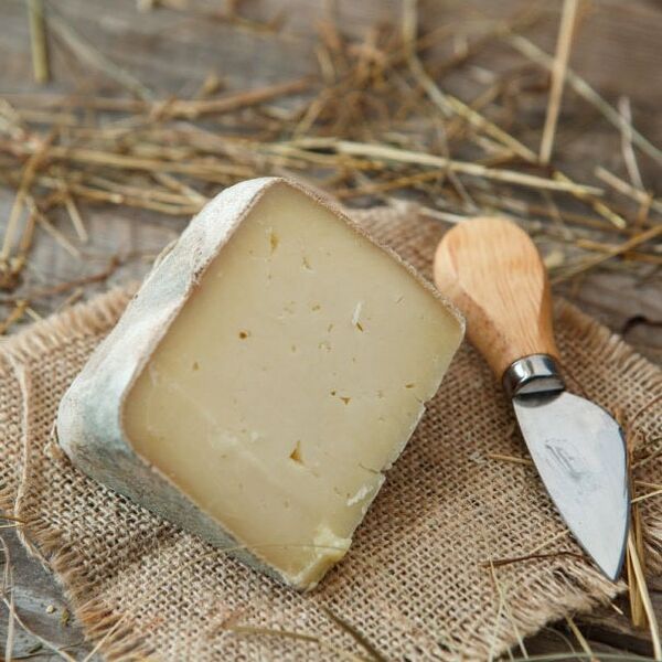 Сыр Чеддер козий