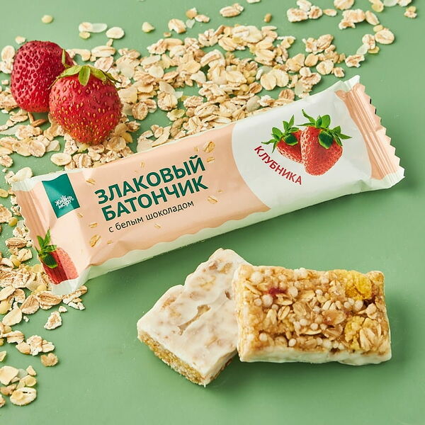 Злаковый батончик с клубникой