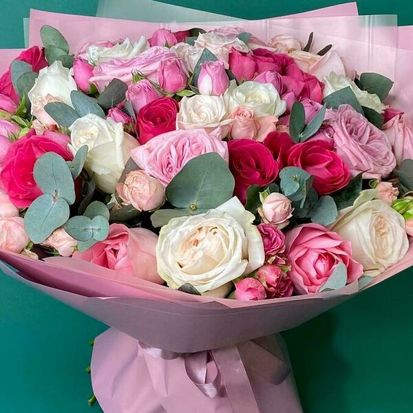 Букет цветов Розалия макс